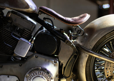Rénovation moto de collection - Harley Softail