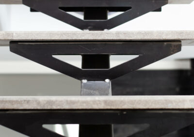 Escalier débillardé marches en pierre