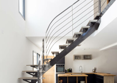 Escalier débillardé marches en pierre
