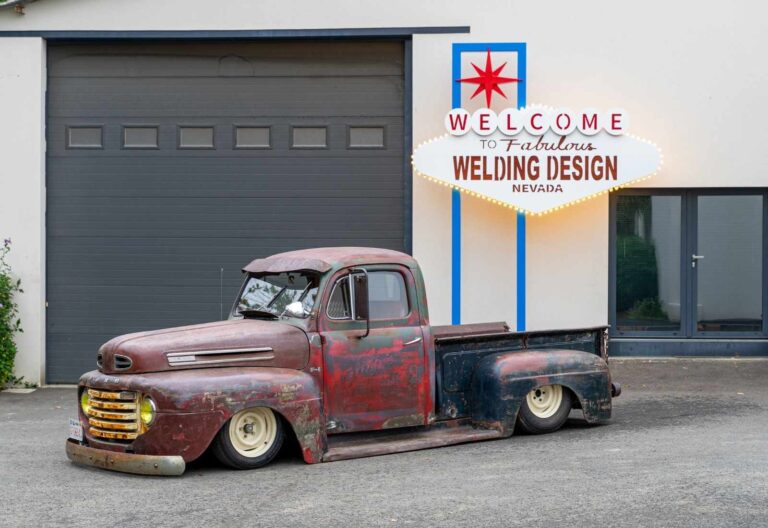 Restauration pick-up Ford 1949 vintage – Tarbes (65)