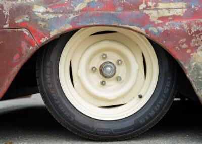 Pick up Ford - Restauration - Roue