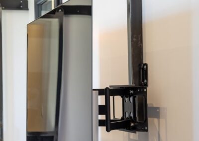 Support TV orientable vue de côté