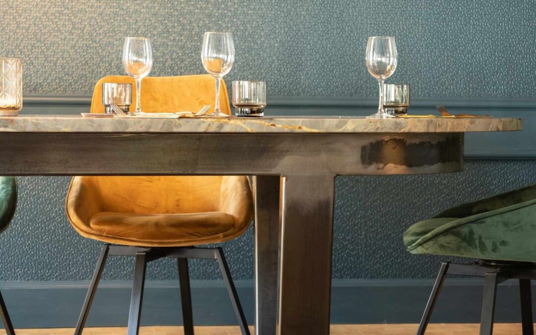Table design acier et marbre à Tarbes (65)