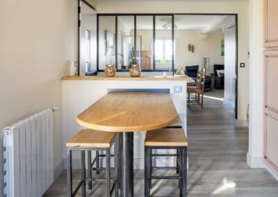 Verrière acier brut verni - vue cuisine de face