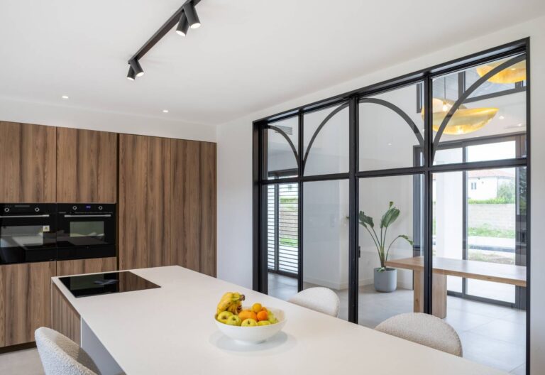 Verrière art déco en acier thermolaqué noir