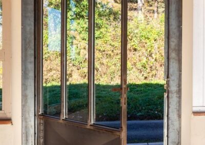 porte verrière acier ouverte
