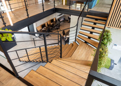 double escalier en métal