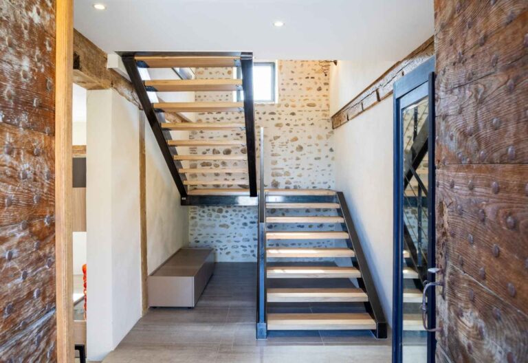 Escalier limon tube rectangulaire sur mesure