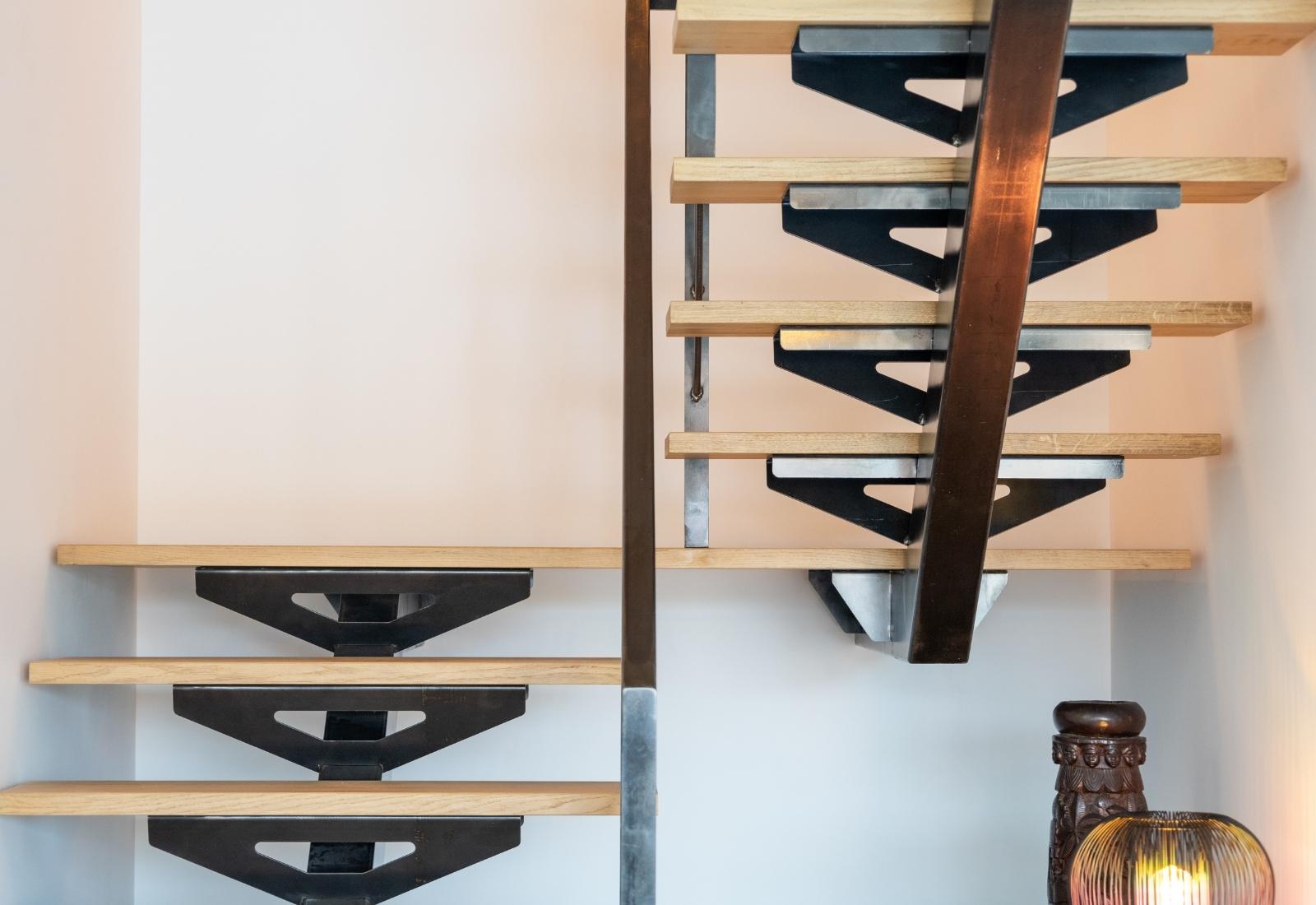 escalier 2-4 tournant chene acier